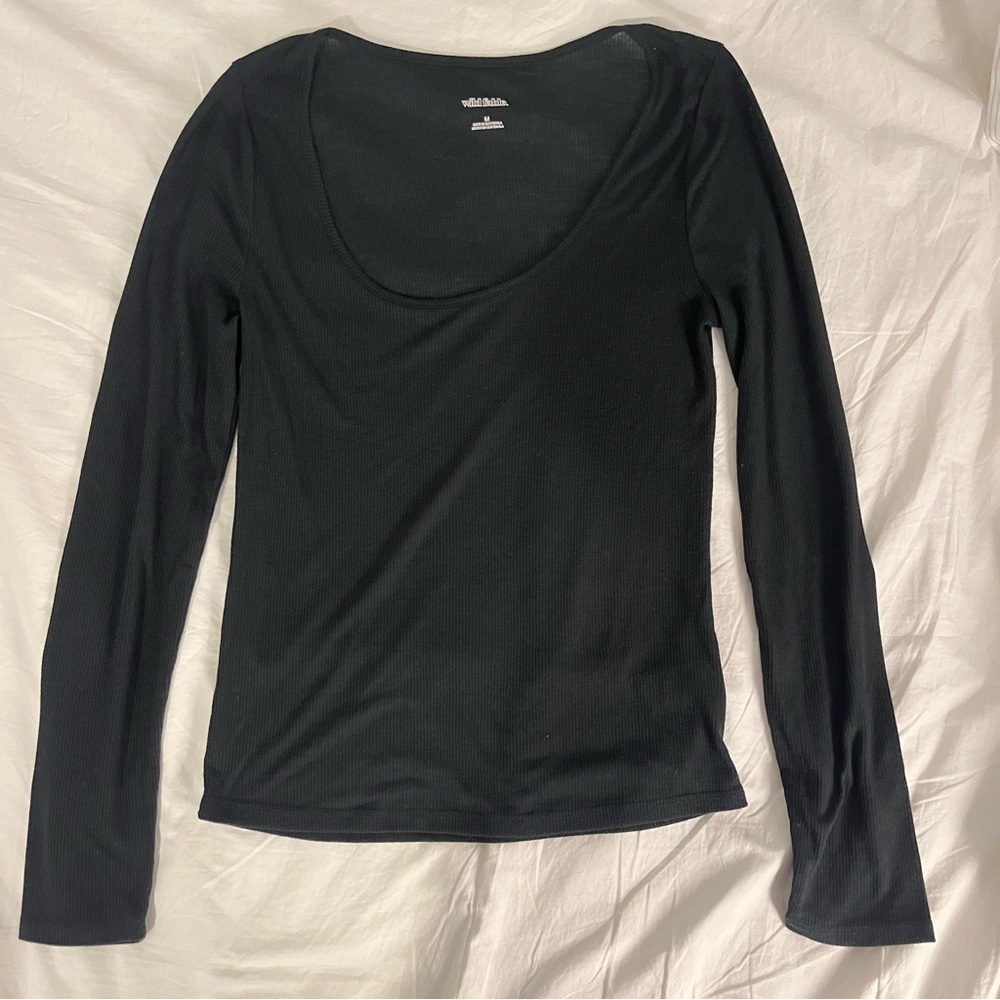 Wild Fable Long Sleeve Scoop Neck Ribbed Black Top size Medium